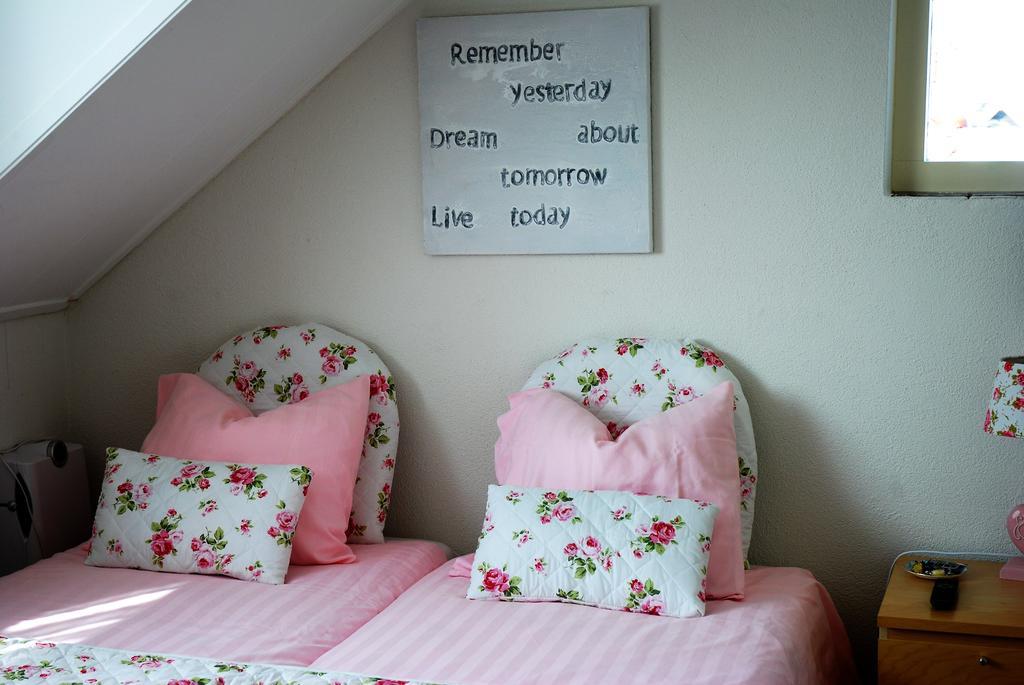 Bed And No Breakfast Joy Bed and Breakfast Noordwijk Esterno foto